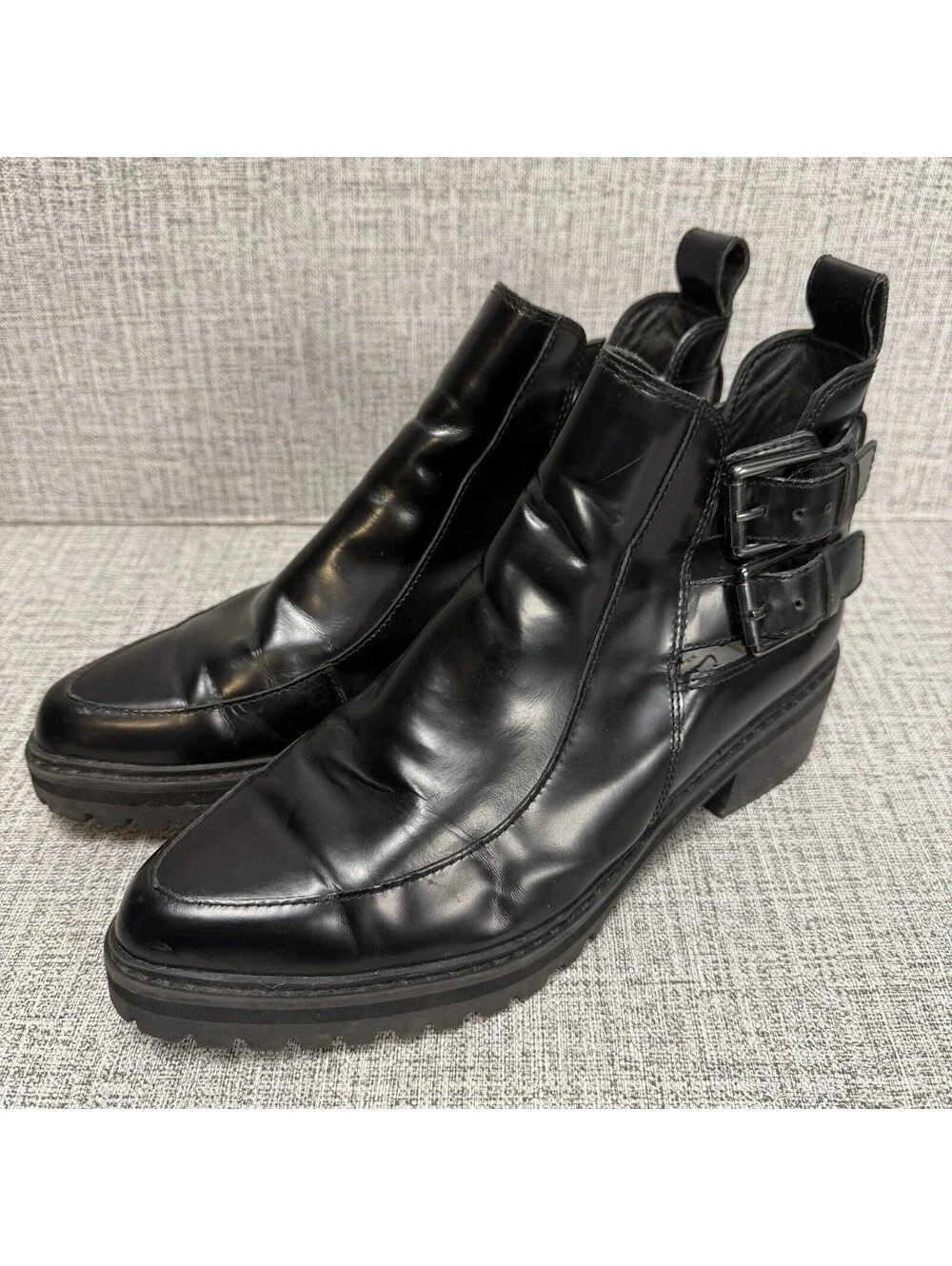 Clarks Boots Womens Size 7 Black Leather Chunky Lug Heel, Buckles, Ankle